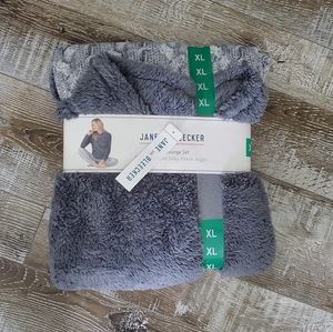 Jane and Bleecker Fleece Pajamas